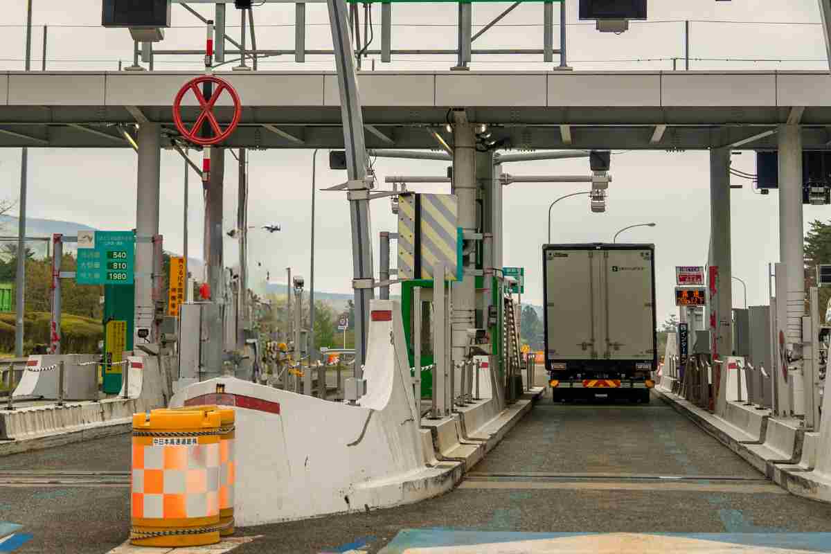 casello autostradale libero