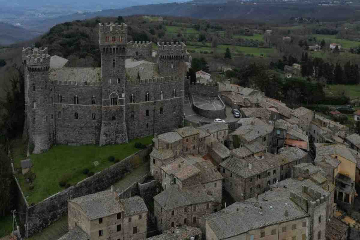 il castello e il borgo di torre alfina