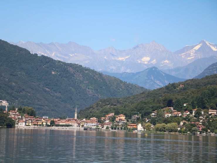 vista sul lago di Mergozzo