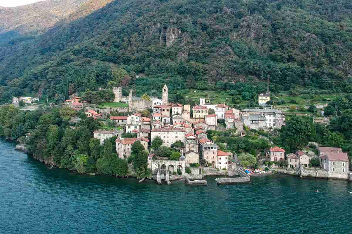 vista aerea di corenno plinio