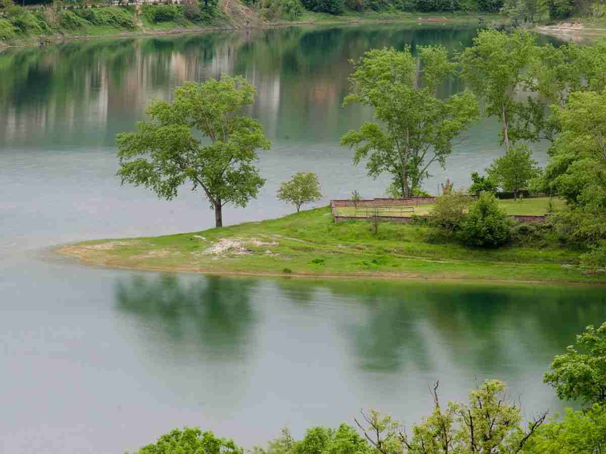 lago turano