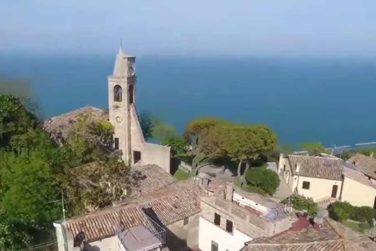 la parte più alta di fiorenzuola di focara