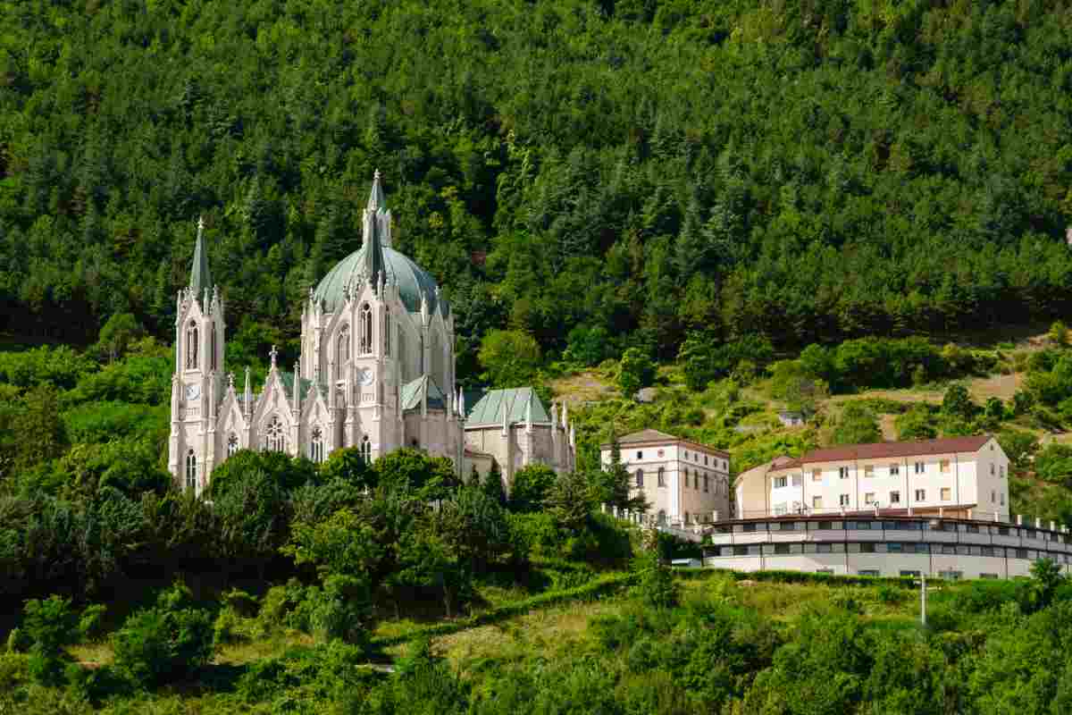 il Santuario di Maria Santissima dell’Addolorata a Castelpetroso