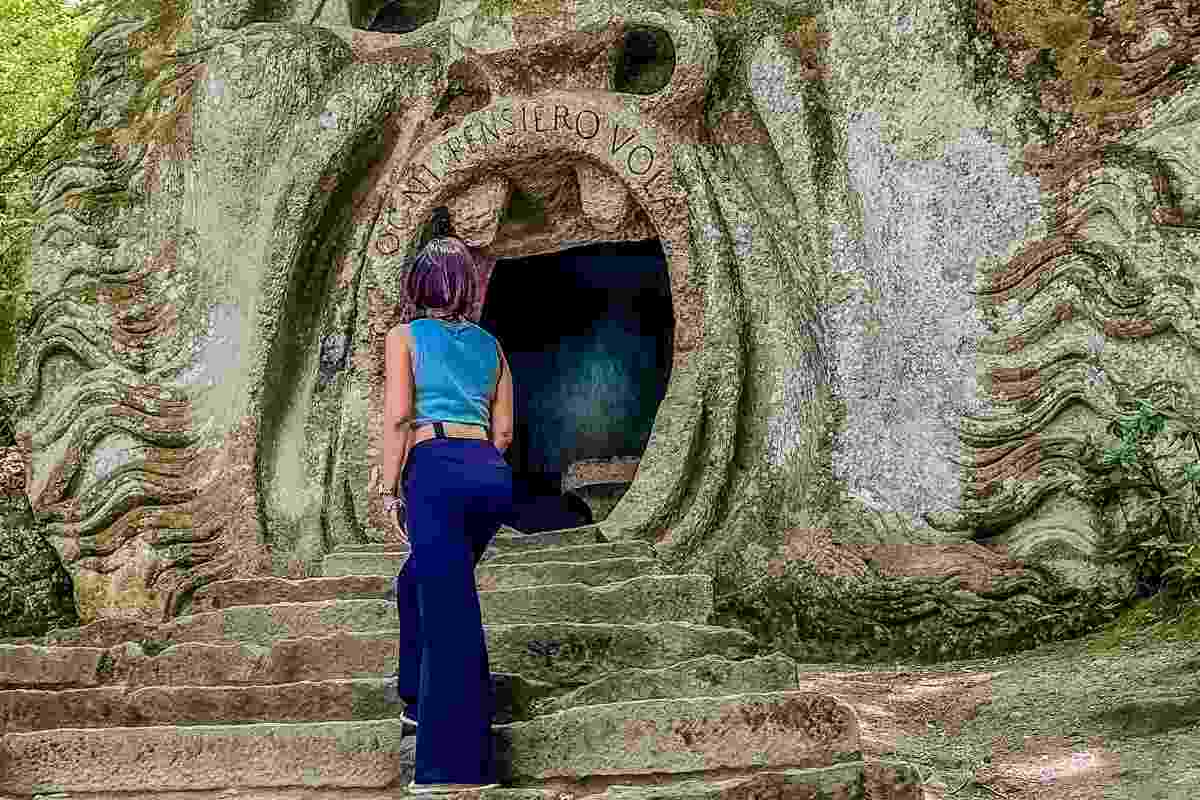 visitatrice al campo di bomarzo