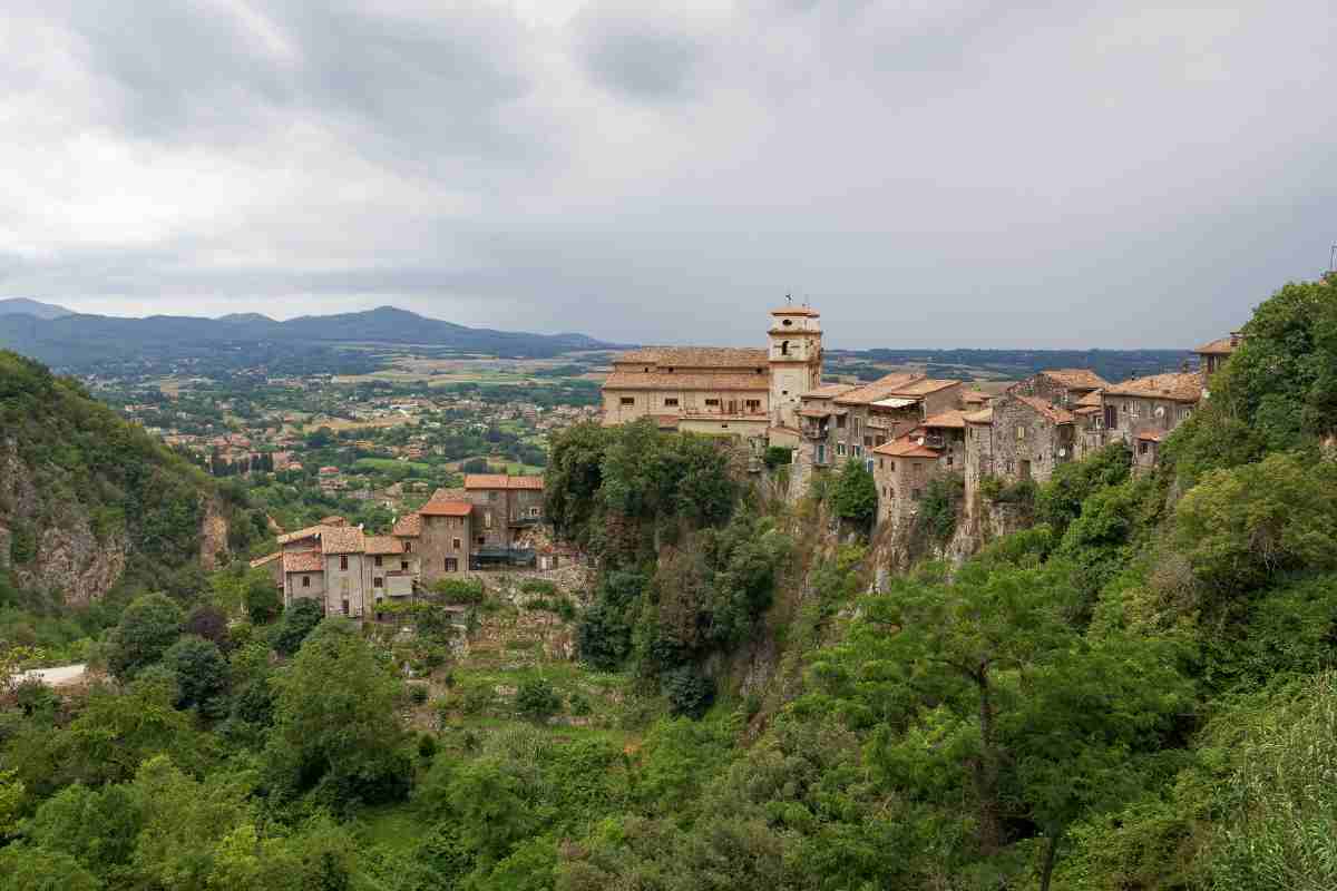 Artena vista da lontano