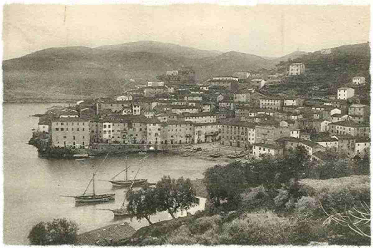 Immagine di Porto Santo Stefano a inizio novecento