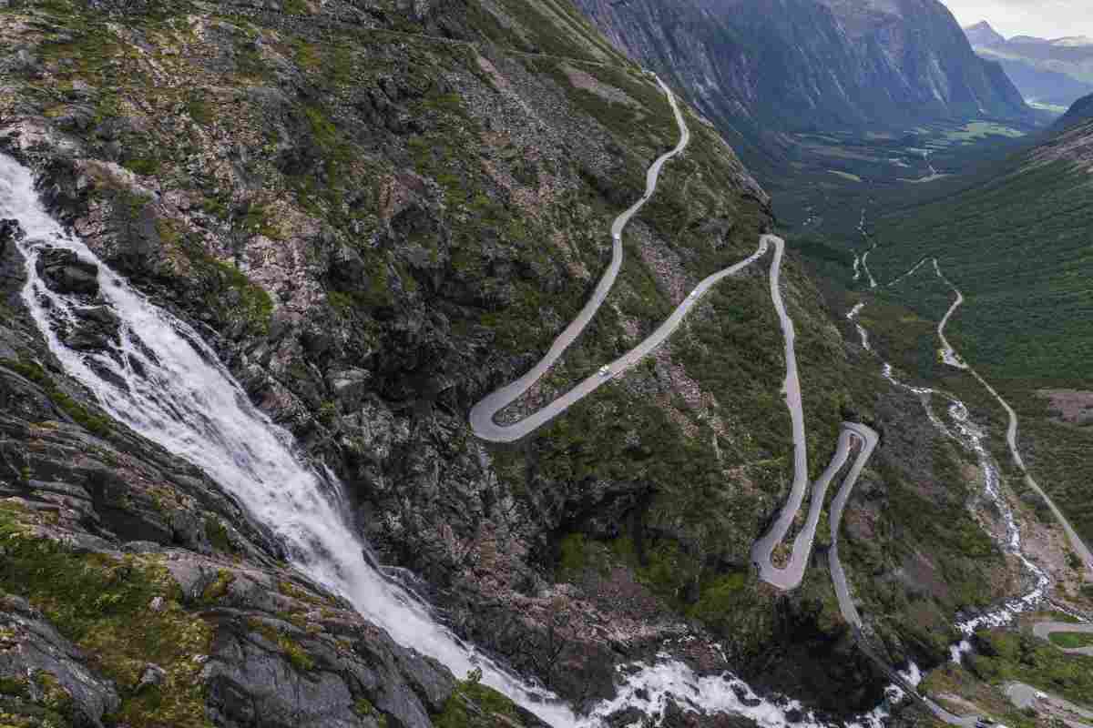 la Trollstigen e i corsi d'acqua nelle vicinanze