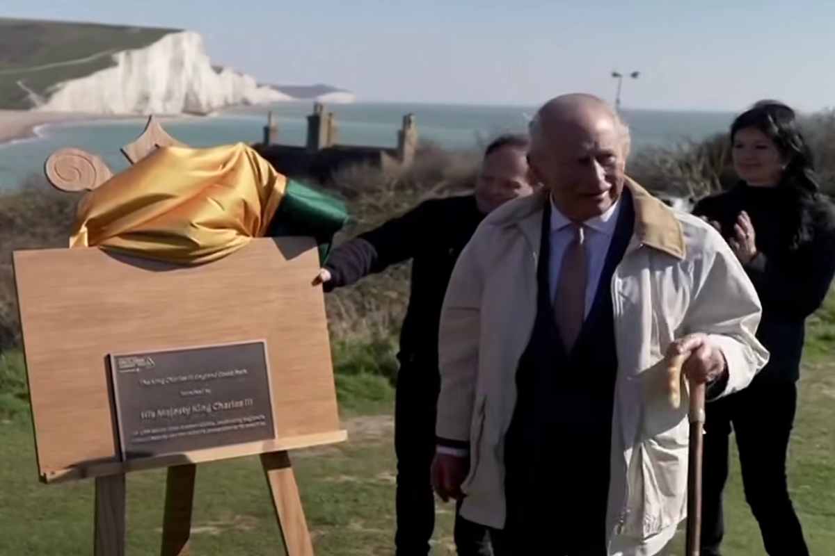 re carlo inaugura il cammino a lui dedicato