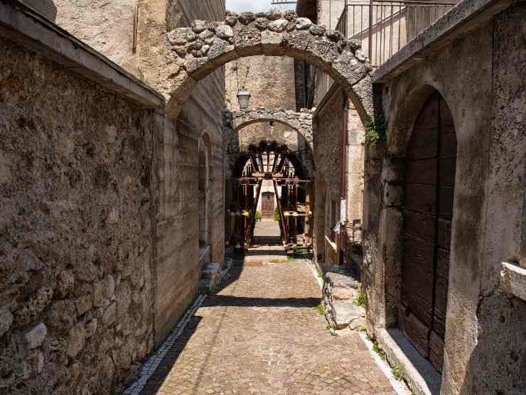 Castelvecchio Calvisio