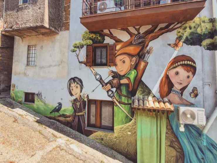 murale di peter pan a viterbo