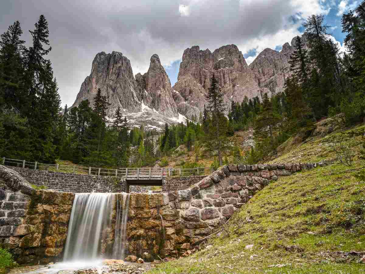 scorcio sulle dolomiti in italia