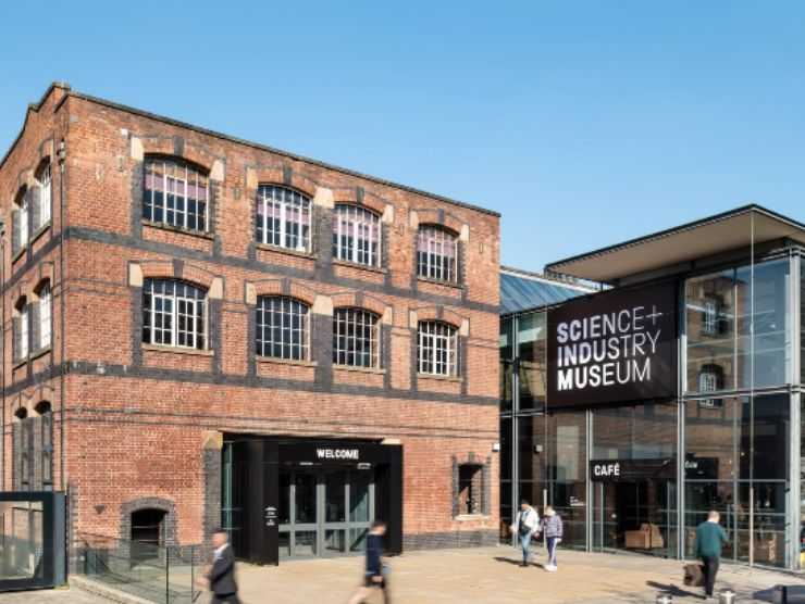 Liverpool Road Station