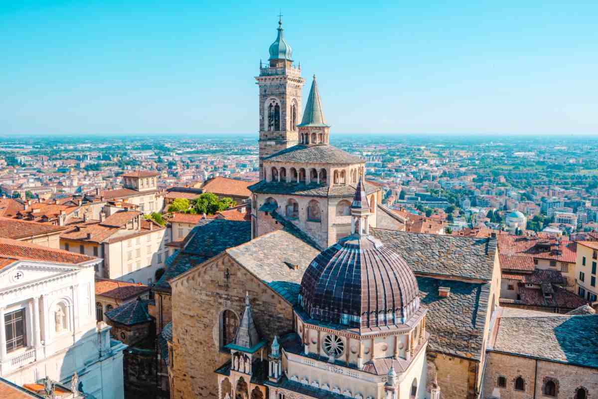 vista dall'alto della cappella colleoni